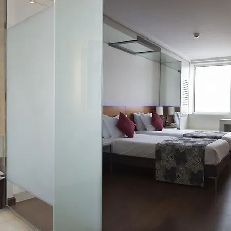 Samm Bistro 4*